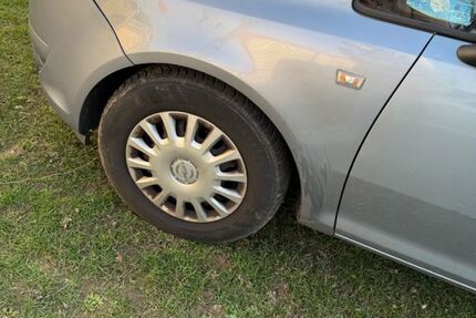 Opel Corsa 186.300 km 2.200 &euro; Sankt Augustin 53757