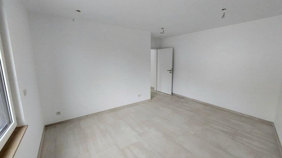 Erdgeschoßwohnung Köln Kalk - 3 Zimmer, 83 m&sup2;, 1.650&euro; | Angebot:24476955