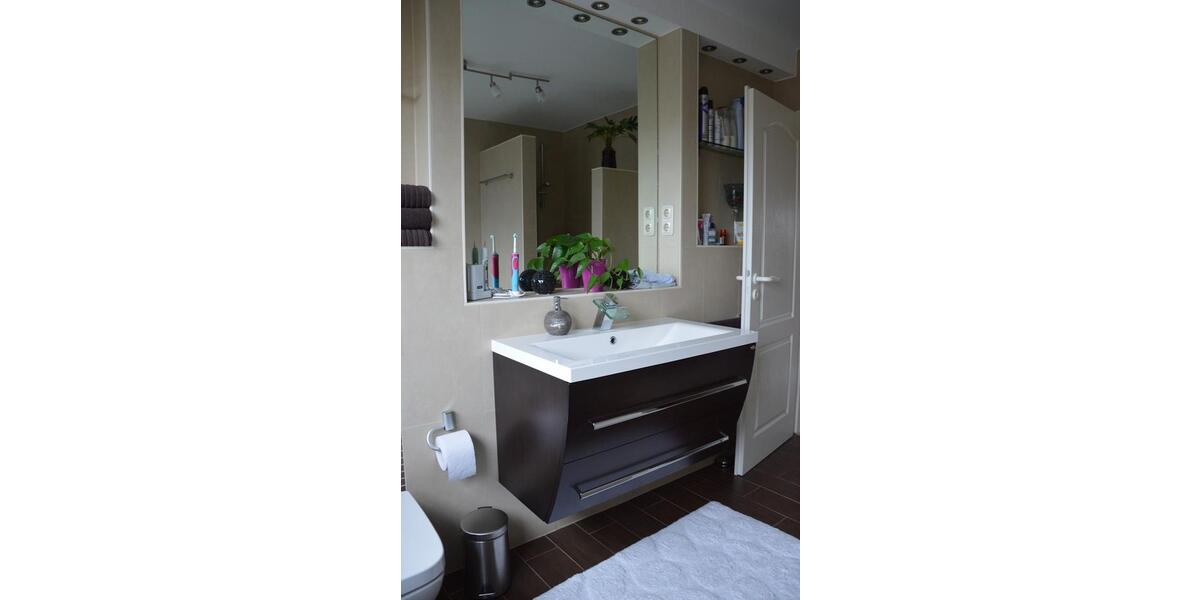 Etagenwohnung Pulheim - 4 Zimmer, 140 m&sup2;, 1.600&euro; | Angebot:26041764