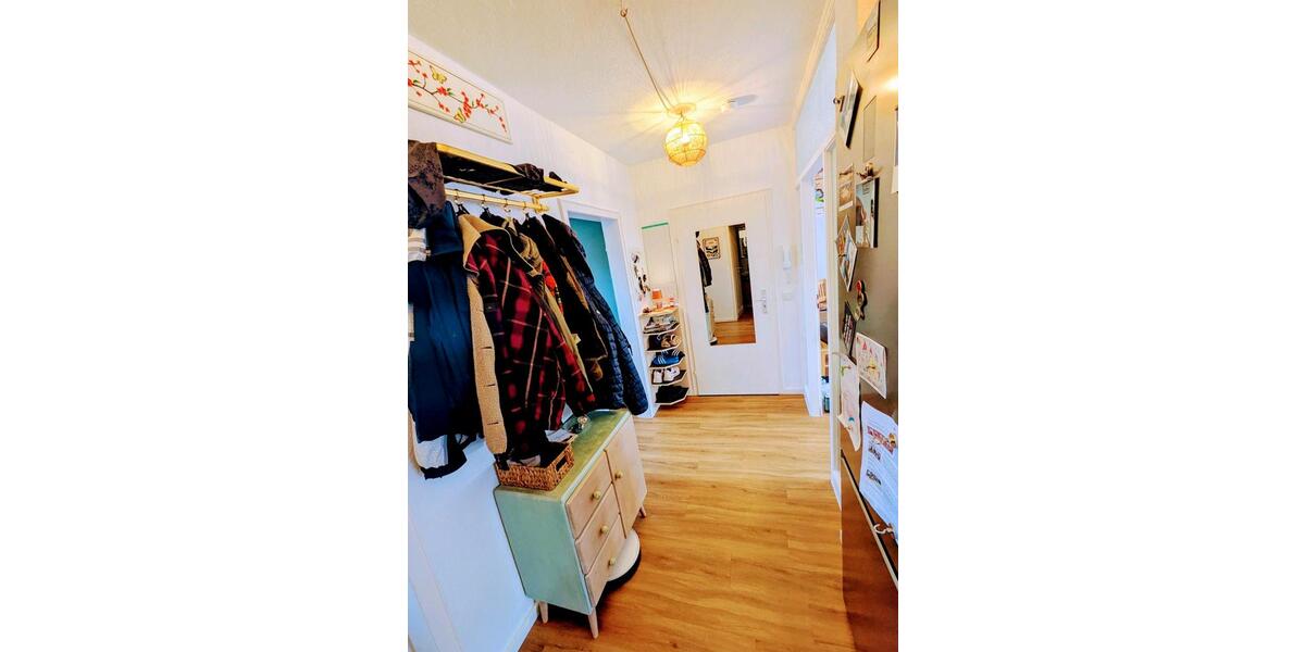 Etagenwohnung Köln Lindenthal - 3 Zimmer, 65 m&sup2;, 1.200&euro; | Angebot:26040260