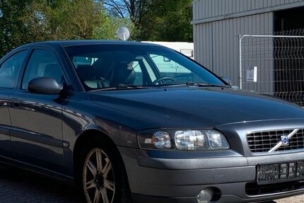 Volvo S60 274.195 km 1.990 &euro; Mechernich 53894