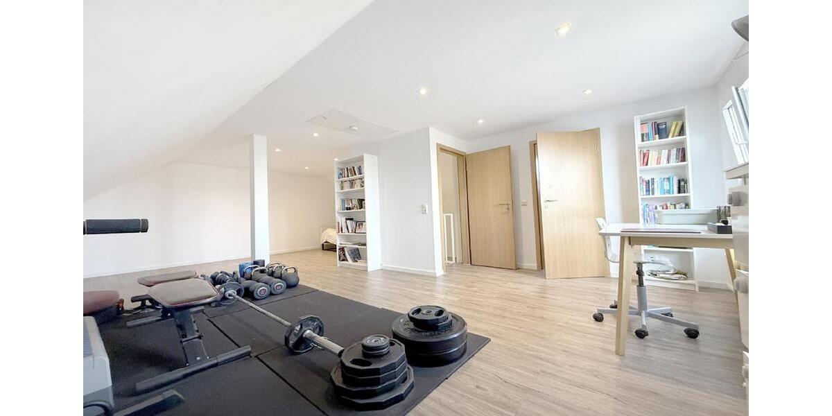 Einfamilienhaus Frechen - 5 Zimmer, 154 m&sup2;, 2.495&euro; | Angebot:26060513