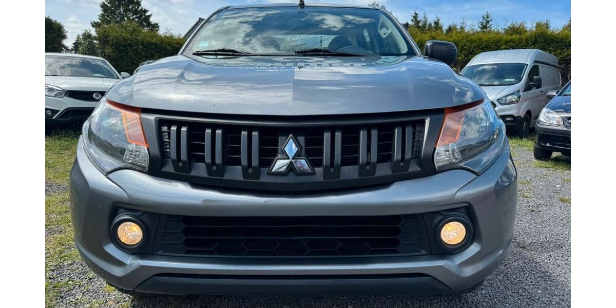 Mitsubishi L200 226.000 km 11.999 &euro; Mechernich 53894