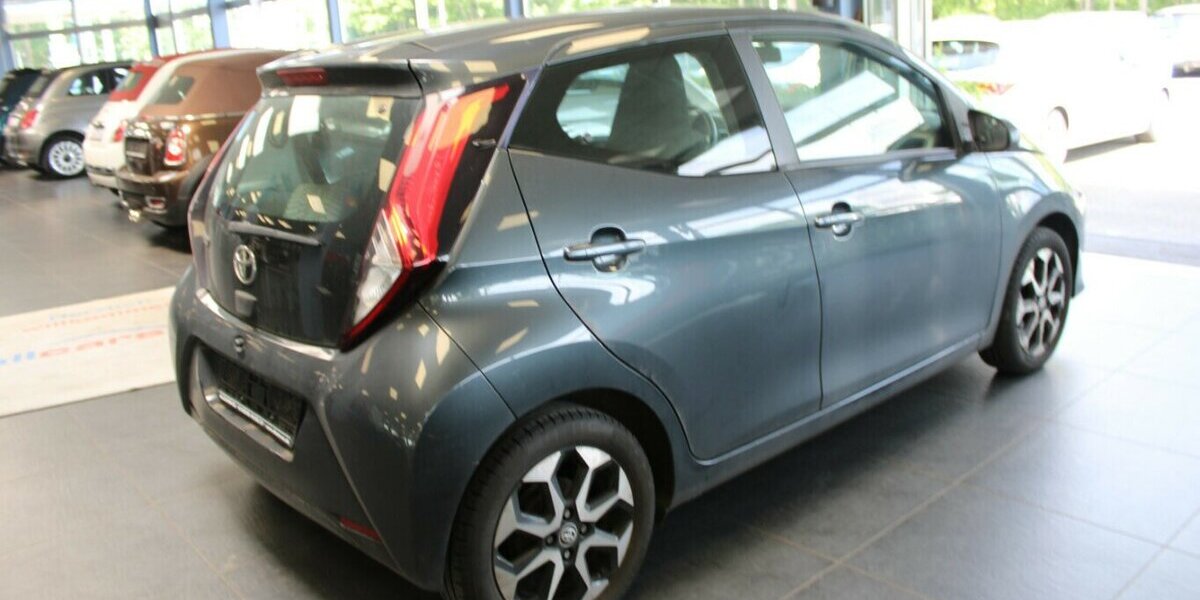 Toyota Aygo 1.0 5-Türig - Klima - 115.062 km 6.980 &euro; Euskirchen 53881