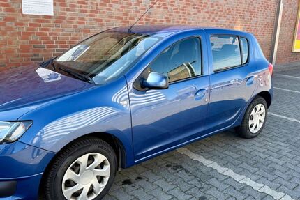 Dacia Sandero 124.000 km 5.500 &euro; Köln 50825