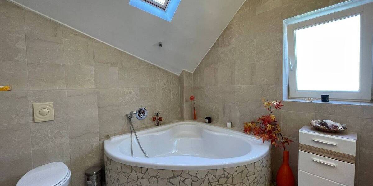 Doppelhaushälfte Wesseling Berzdorf - 5 Zimmer, 189 m&sup2;, 700.000&euro; | Angebot:25680475