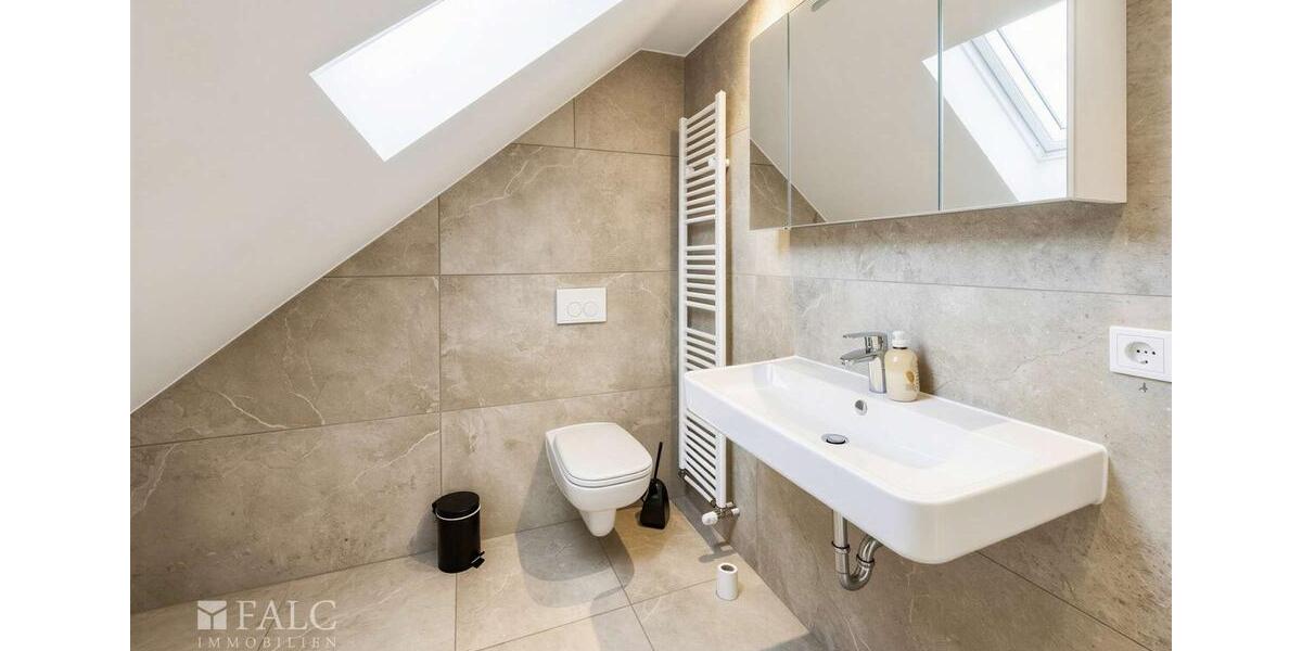 Dachgeschoßwohnung Köln Innenstadt - 3 Zimmer, 76 m&sup2;, 1.700&euro; | Angebot:25718748