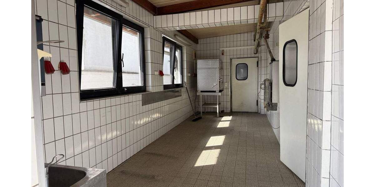 Mehrfamilienhaus, Wohnhaus Niederkassel Rheidt - 4 Zimmer, 95 m&sup2;, 389.000&euro; | Angebot:25745010