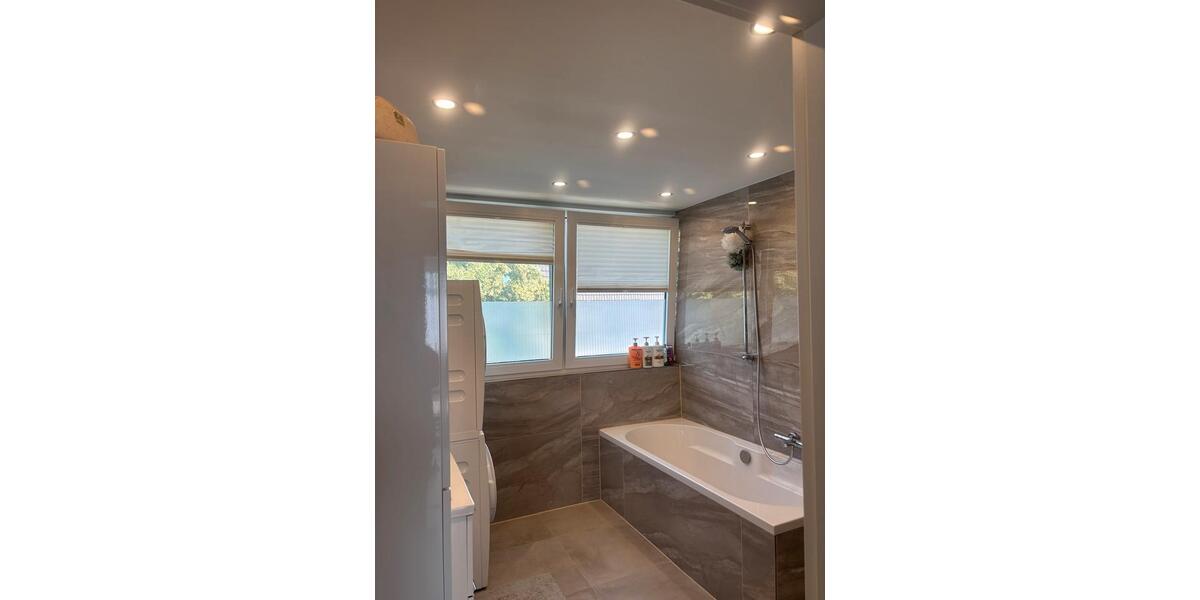 Dachgeschoßwohnung Köln Mülheim - 2 Zimmer, 70 m&sup2;, 305.000&euro; | Angebot:26116281