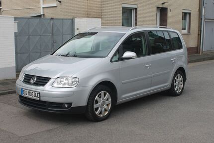 VW Touran 165.000 km 4.350 &euro; Köln 50739
