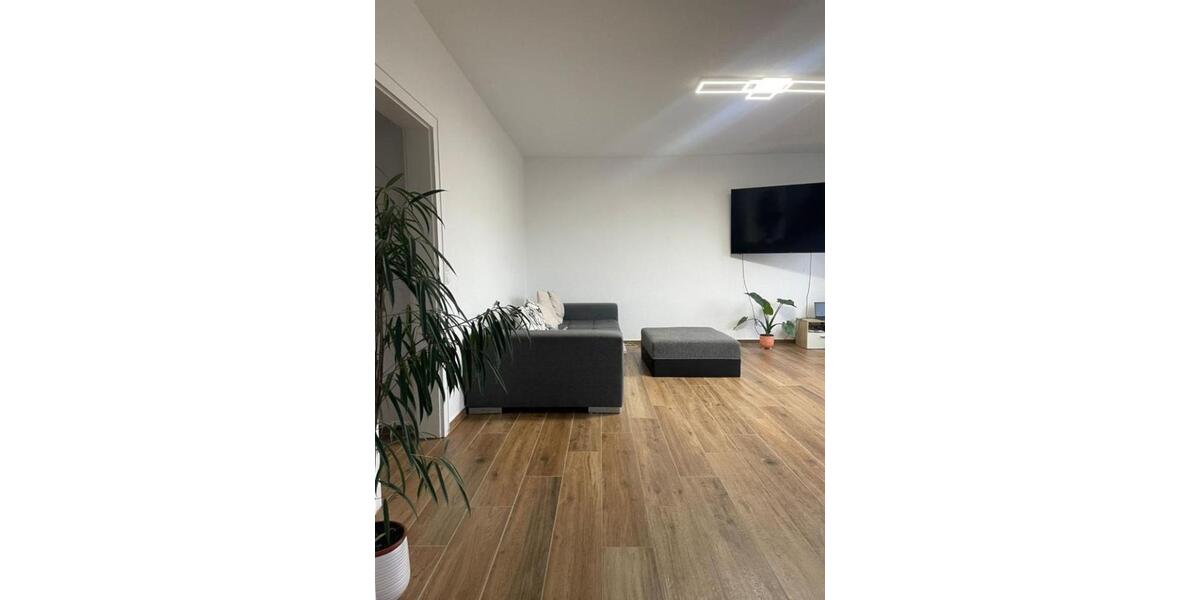 Etagenwohnung Bonn Hardtberg - 4 Zimmer, 100 m&sup2;, 950&euro; | Angebot:25932372