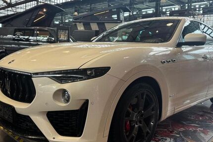Maserati Levante 99.980 km 37.280 &euro; Köln 50829