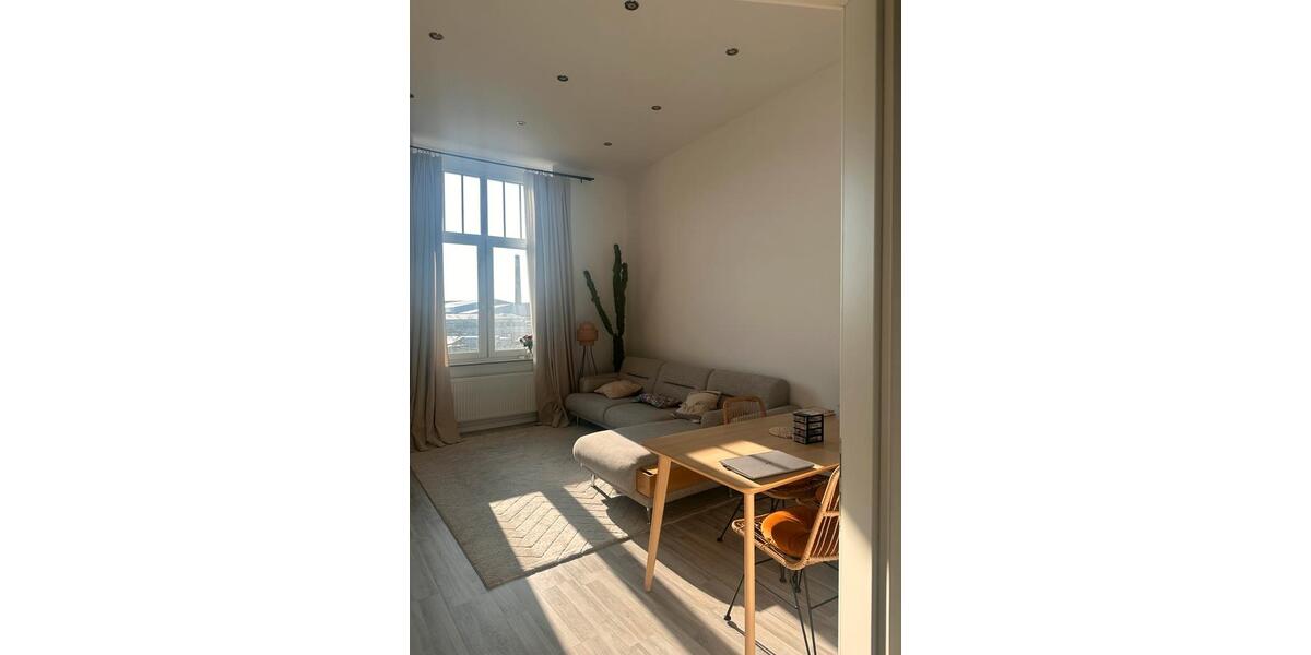 Etagenwohnung Köln Mülheim - 3 Zimmer, 76 m&sup2;, 1.300&euro; | Angebot:25905937