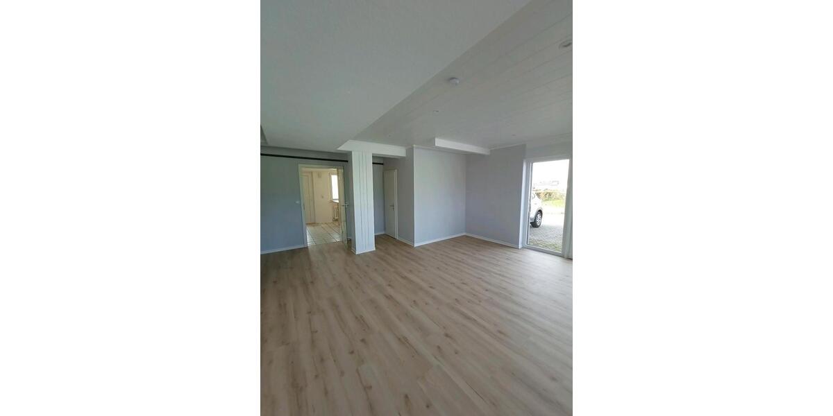 Erdgeschoßwohnung Alfter - 3 Zimmer, 110 m&sup2;, 1.200&euro; | Angebot:25907482