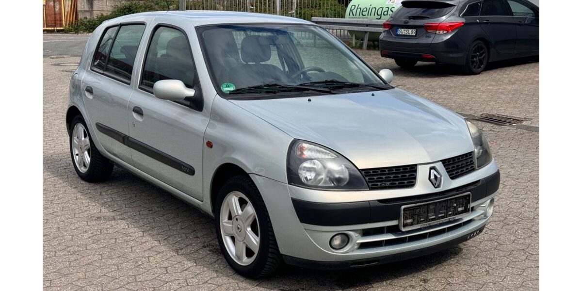 Renault Clio 75.230 km 3.000 &euro; Bornheim 53332