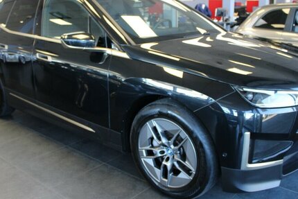 BMW iX xDrive50 35.740 km 52.980 &euro; Euskirchen 53881