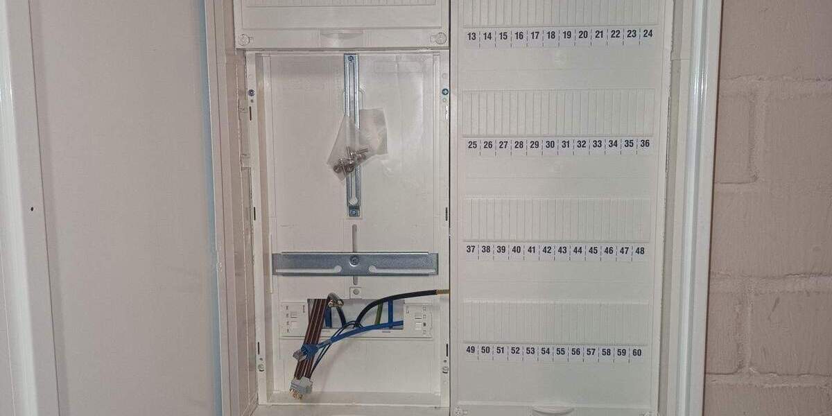 Einfamilienhaus Niederkassel - 6 Zimmer, 200 m&sup2;, 490.000&euro; | Angebot:25814969