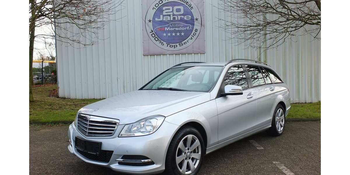 Mercedes-Benz C 180 T CGI BE AUTOM NAVI AHK PARCTRONIC SHZ 149.785 km 11.300 &euro; Köln 50858
