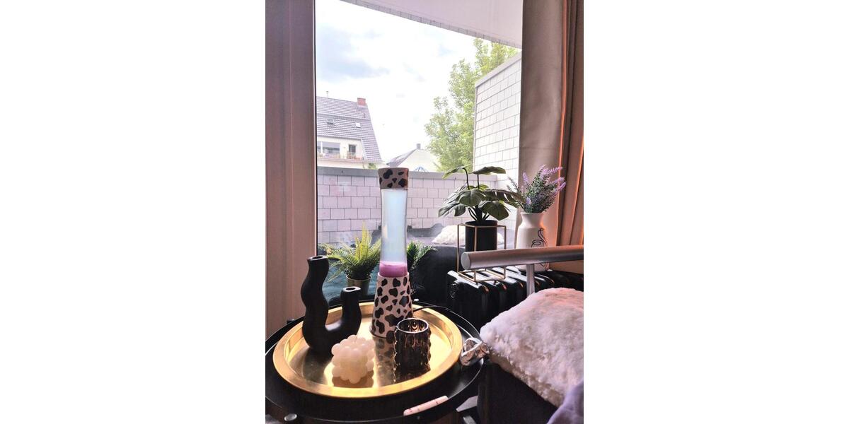 Hochparterre Köln Rodenkirchen - 1 Zimmer, 22 m&sup2;, 150&euro; | Angebot:26551125