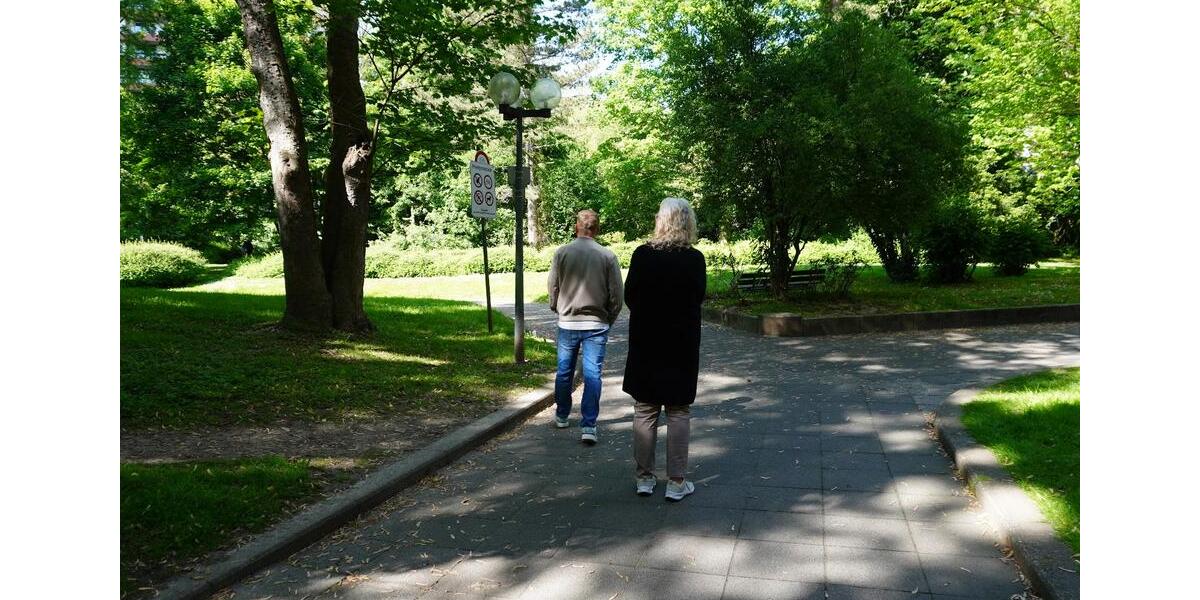 Etagenwohnung Köln Rodenkirchen - 3 Zimmer, 100 m&sup2;, 1.580&euro; | Angebot:25433198