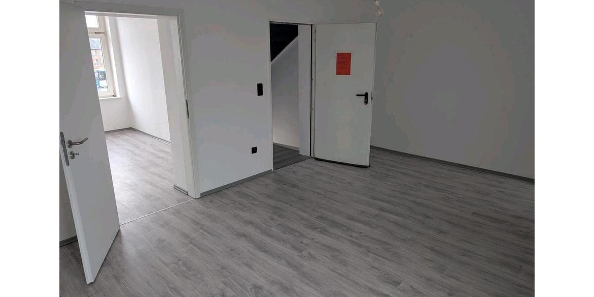 Etagenwohnung Bergheim - 2 Zimmer, 40 m&sup2;, 830&euro; | Angebot:25975018