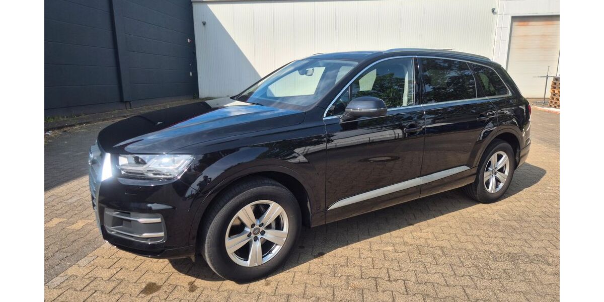 Audi Q7 177.000 km 23.950 &euro; Köln 51069