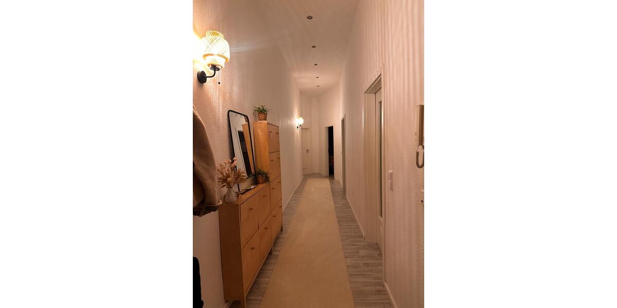 Etagenwohnung Köln Mülheim - 3 Zimmer, 76 m&sup2;, 1.300&euro; | Angebot:25905937