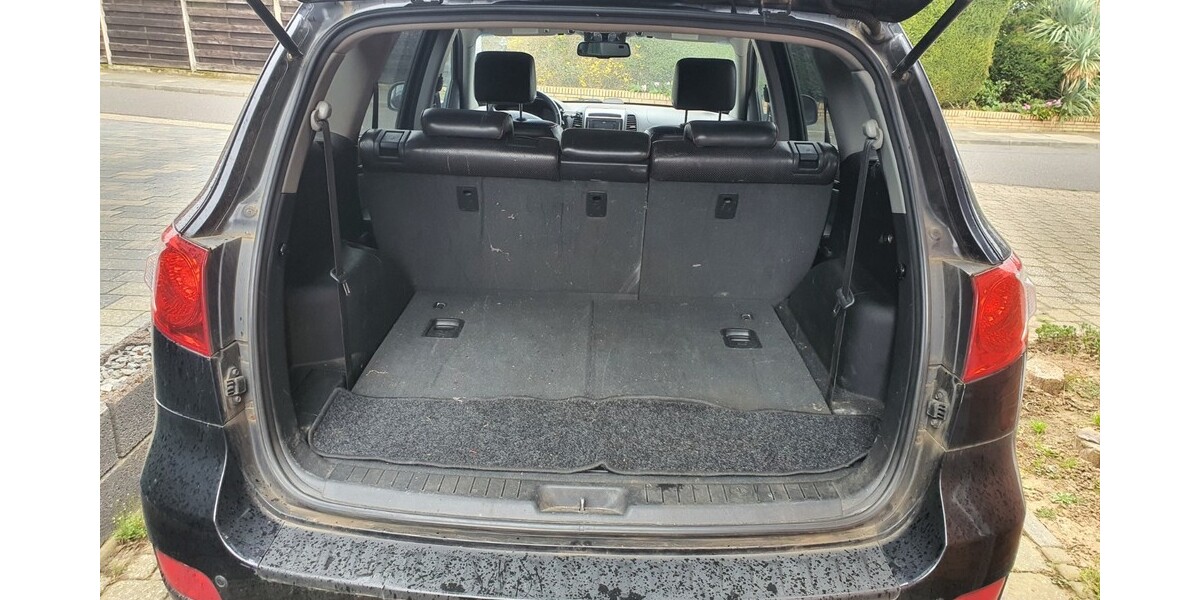 Hyundai Santa Fe 248.250 km 1.700 &euro; Bedburg 50181