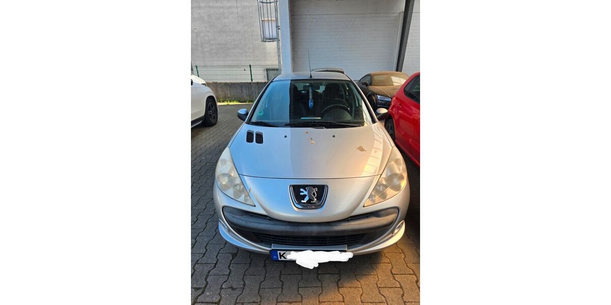 Peugeot 206 157.590 km 2.100 &euro; Gremberghoven 51149