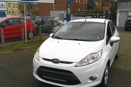 Ford Fiesta 125.693 km 5.100 &euro; Leverkusen 51377