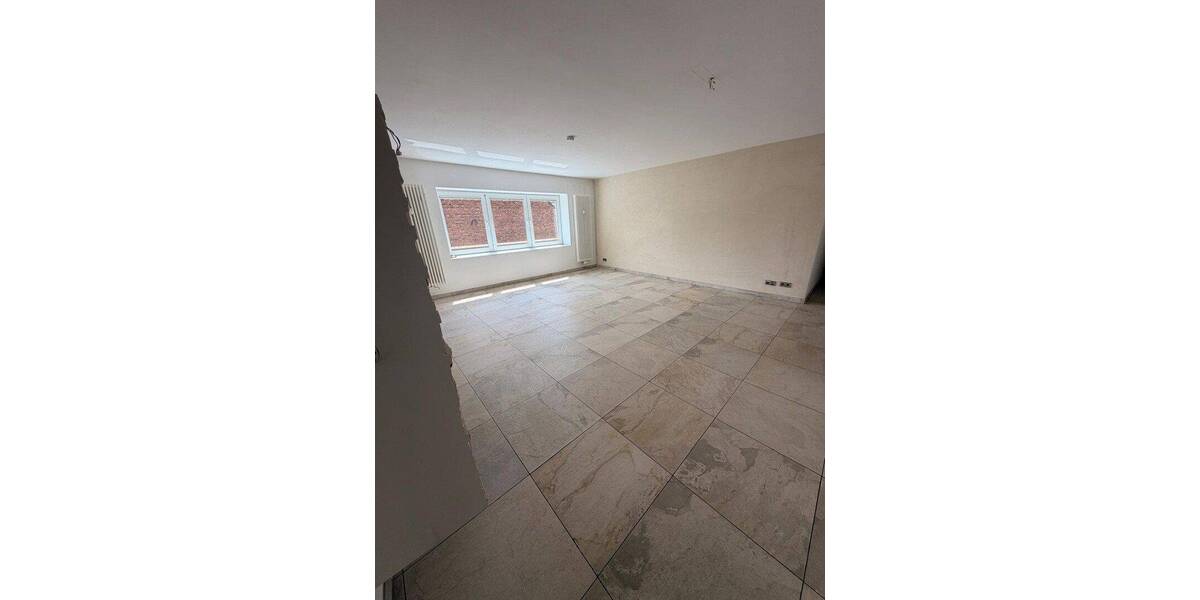 Etagenwohnung Pulheim Brauweiler - 3 Zimmer, 131 m&sup2;, 1.700&euro; | Angebot:26867370
