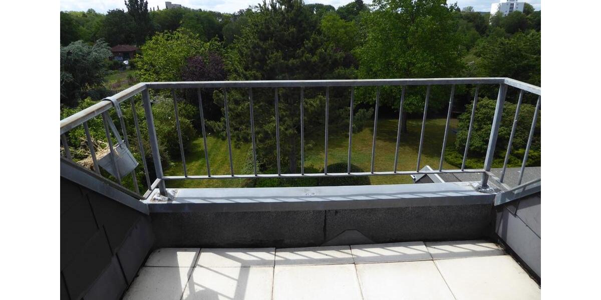 Dachgeschoßwohnung Bonn Auerberg - 1 Zimmer, 30 m&sup2;, 580&euro; | Angebot:25751673