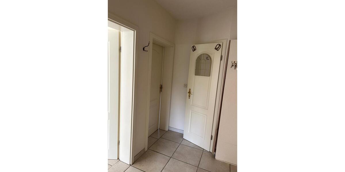 Hochparterre Bonn Bad Godesberg - 2 Zimmer, 65 m&sup2;, 1.300&euro; | Angebot:26636132