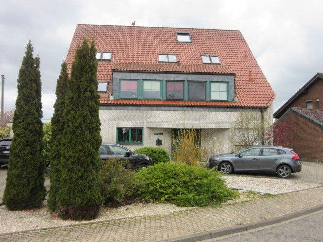 Dachgeschoßwohnung Nörvenich - 3 Zimmer, 140 m&sup2;, 286.000&euro; | Angebot:26035214