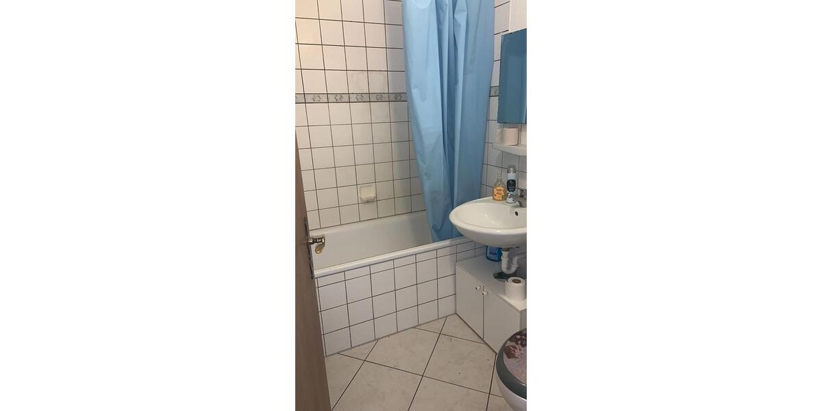 Etagenwohnung Köln Nippes - 1 Zimmer, 8 m&sup2;, 599&euro; | Angebot:25932724