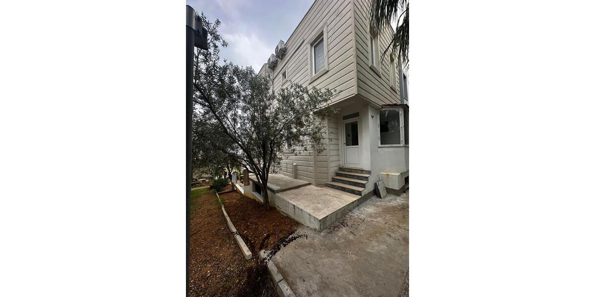 Einfamilienhaus Köln Mülheim - 4 Zimmer, 195 m&sup2;, 199.000&euro; | Angebot:25304635