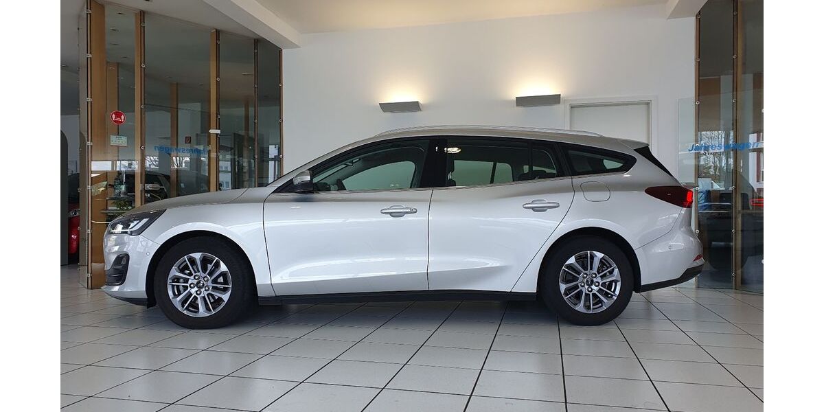 Ford Focus 53.000 km 16.750 &euro; Köln 51149