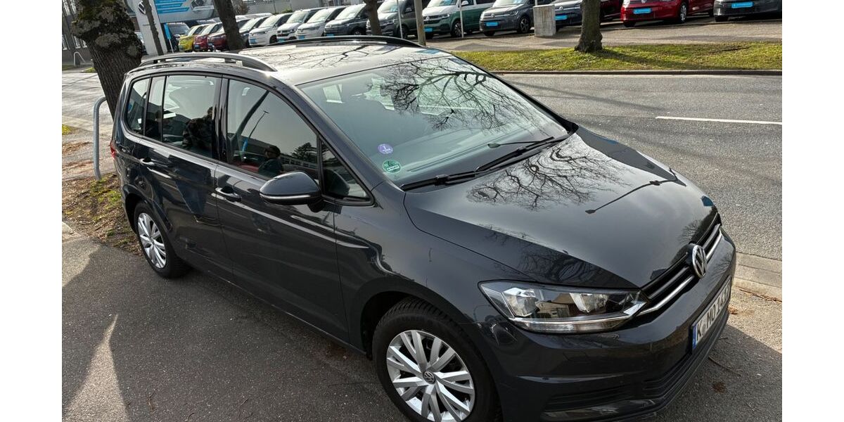 VW Touran 84.000 km 16.900 &euro; Köln 51063