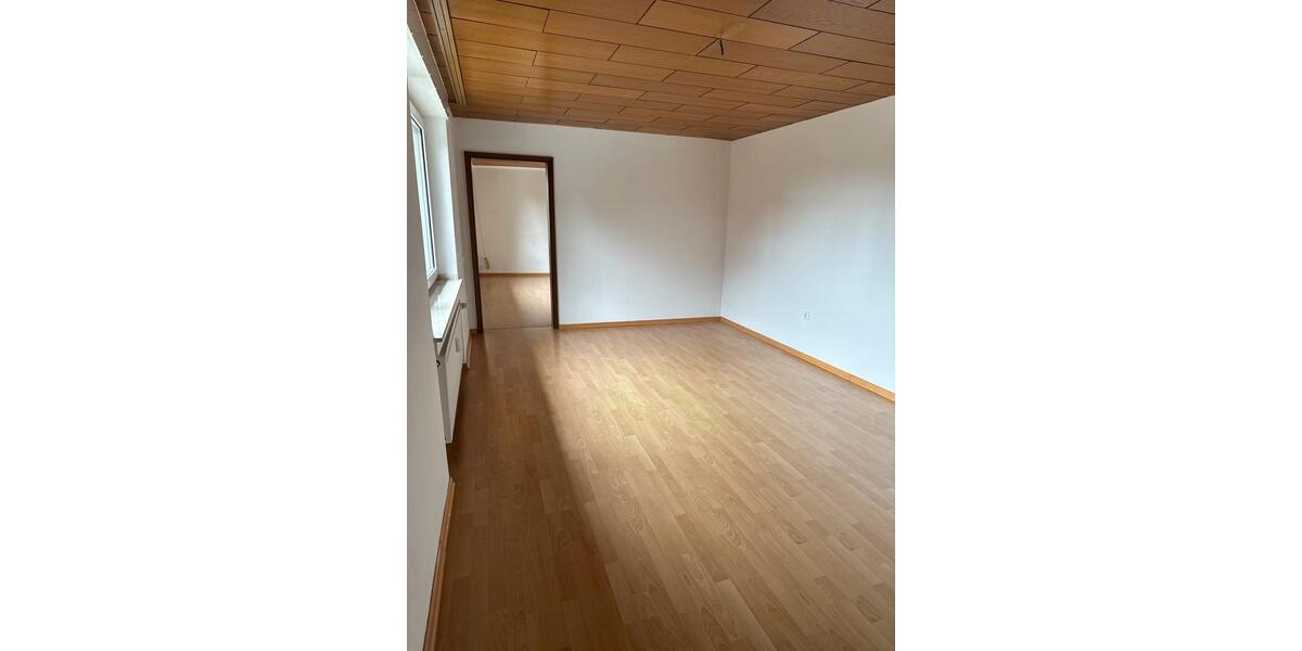 Etagenwohnung Niederzier - 3 Zimmer, 70 m&sup2;, 750&euro; | Angebot:25979598
