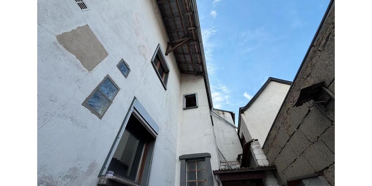 Reihenhaus Swisttal - 5 Zimmer, 140 m&sup2;, 185.000&euro; | Angebot:27285292