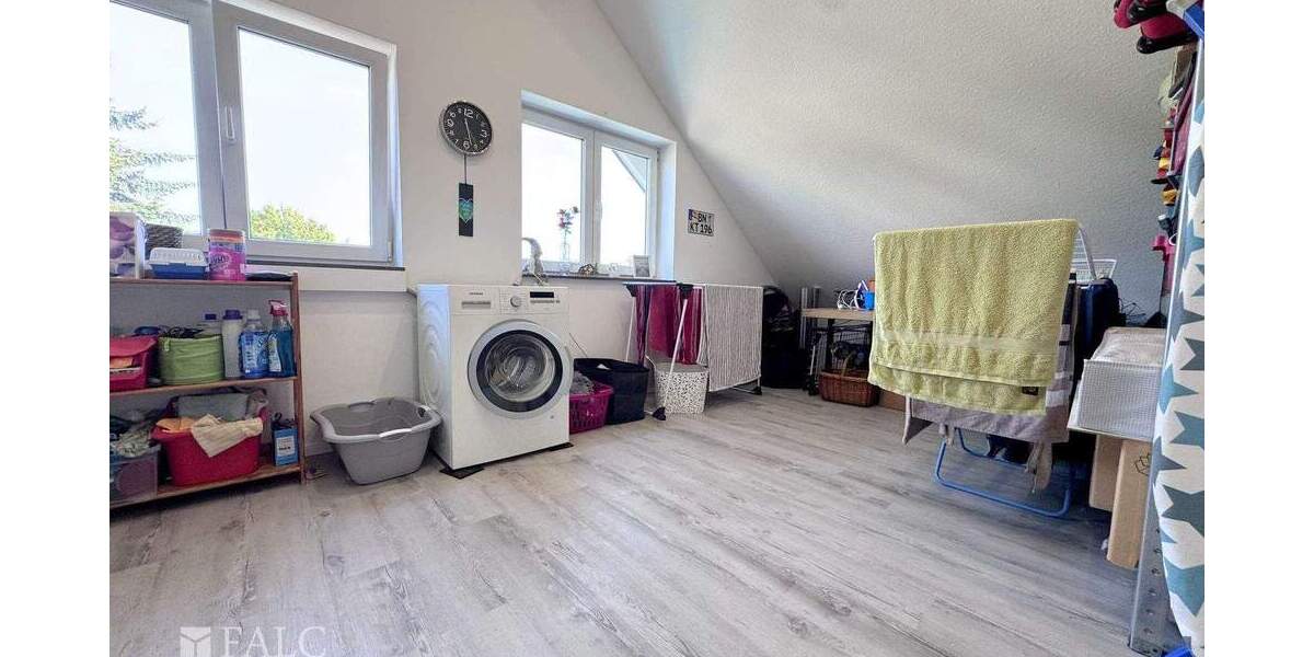 Doppelhaushälfte Bonn Geislar - 5 Zimmer, 165 m&sup2;, 599.000&euro; | Angebot:25678033
