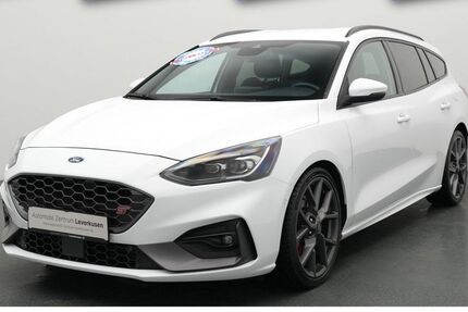 Ford Focus 117.320 km 16.980 &euro; Leverkusen 51379