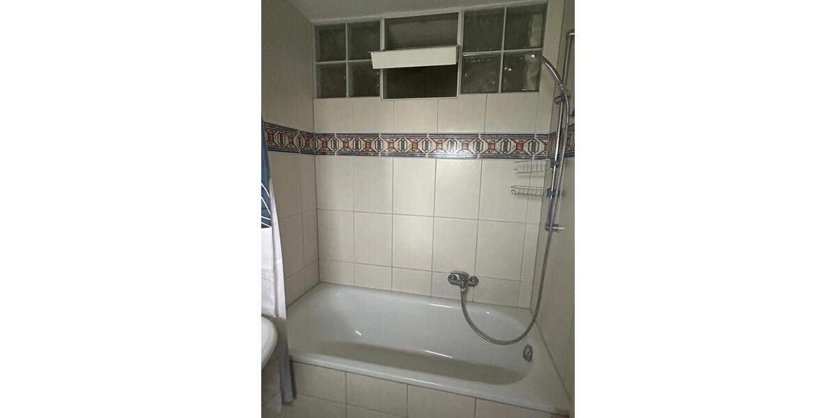 Hochparterre Bonn Bad Godesberg - 2 Zimmer, 65 m&sup2;, 1.300&euro; | Angebot:26636132