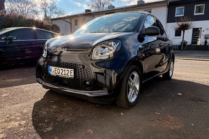 Smart ForFour 21.800 km 9.400 &euro; Köln 51145