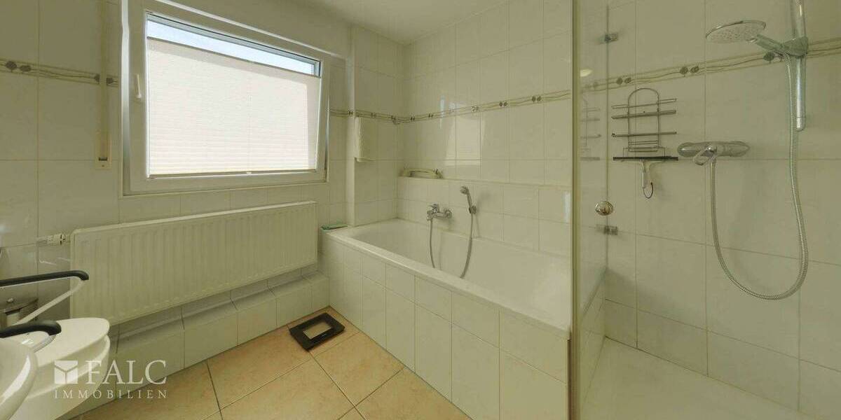 Doppelhaushälfte Köln-Meschenich Meschenich - 5 Zimmer, 134 m&sup2;, 419.000&euro; | Angebot:26082002