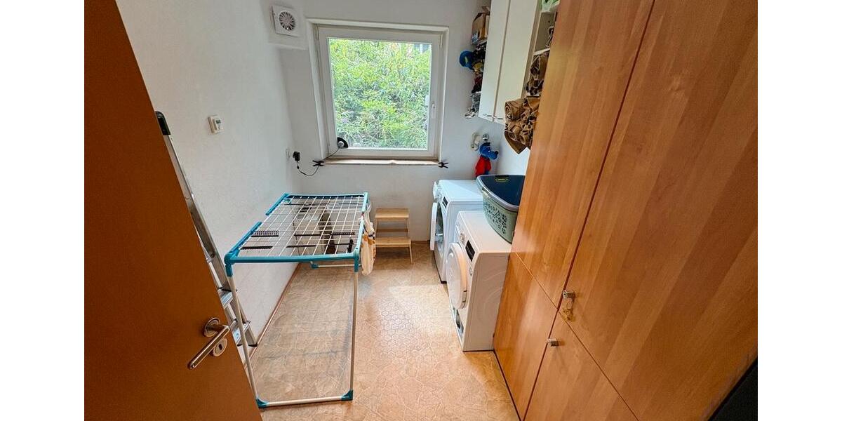 Etagenwohnung Leverkusen - 6 Zimmer, 138 m&sup2;, 380.000&euro; | Angebot:27286830