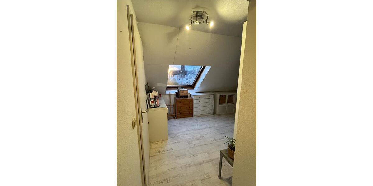 Dachgeschoßwohnung Troisdorf Bergheim - 1 Zimmer, 40 m&sup2;, 550&euro; | Angebot:25999472