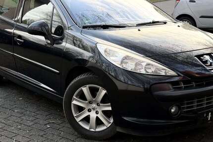 Peugeot 207 180.000 km 1.799 &euro; rösrath 51503