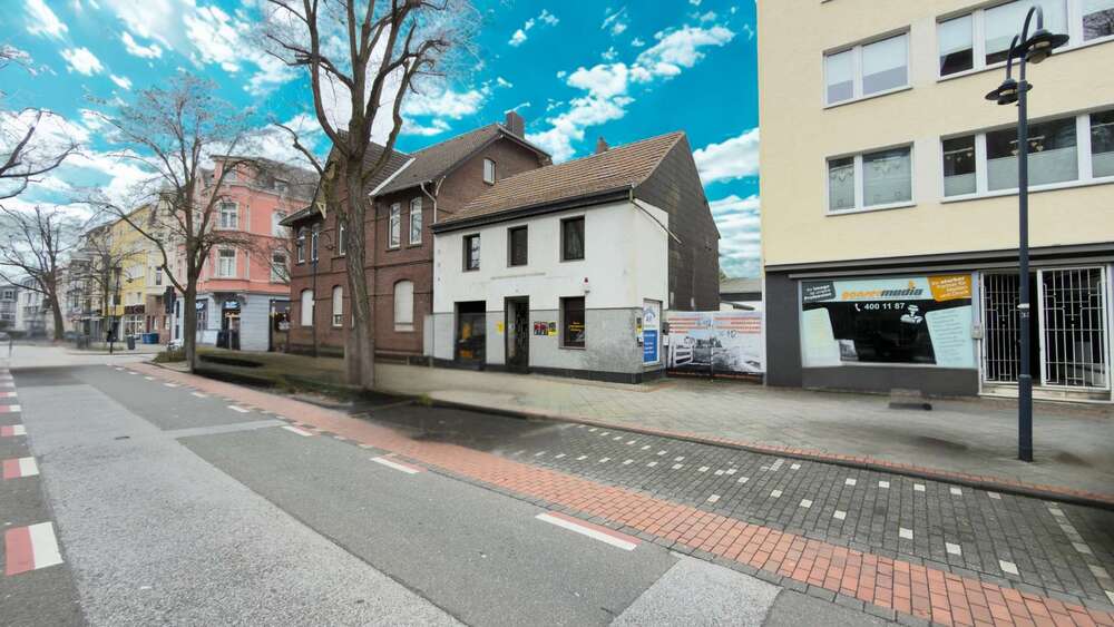 Wohn- und Geschäftshaus mit Baugenehmigung & Entwicklungspotenzial in 1A-Lage - Wohn- & Geschäftshaus Leverkusen Wiesdorf | Angebot:26579639