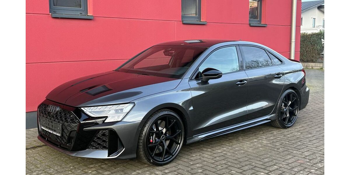 Audi RS3 7.532 km 58.800 &euro; Brühl 50321